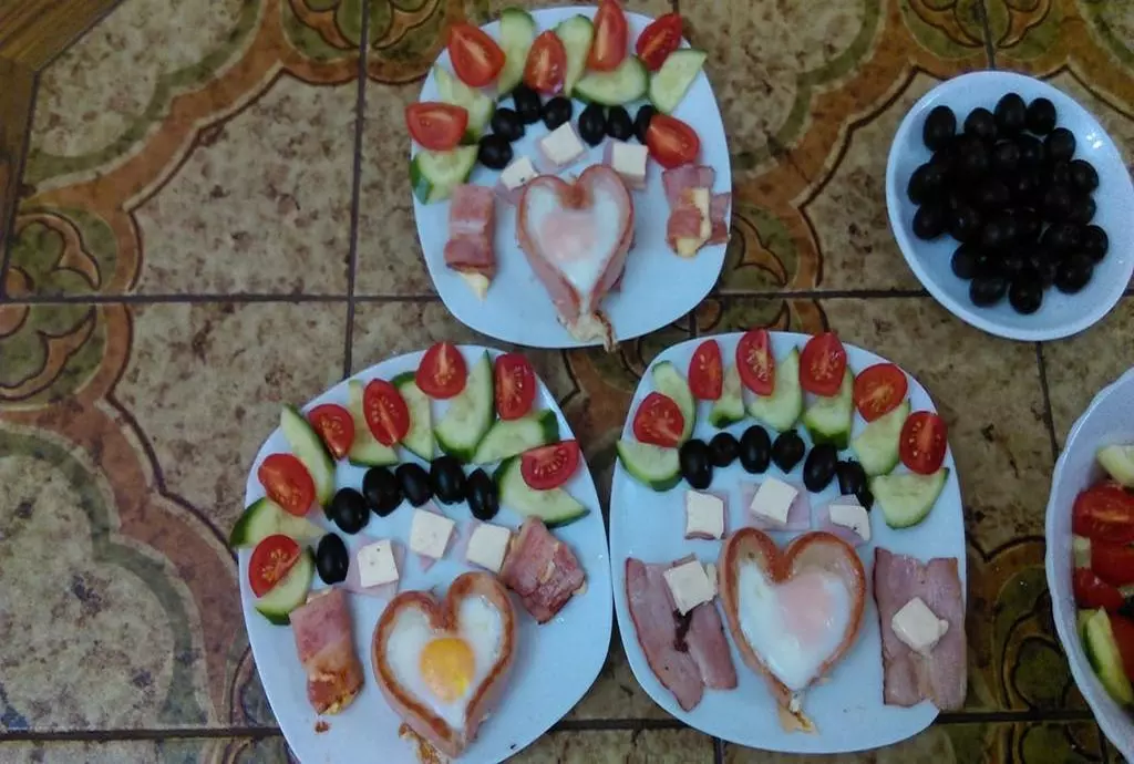 Hotel 2005_tbilis_shabavizparvaz_02.jpg